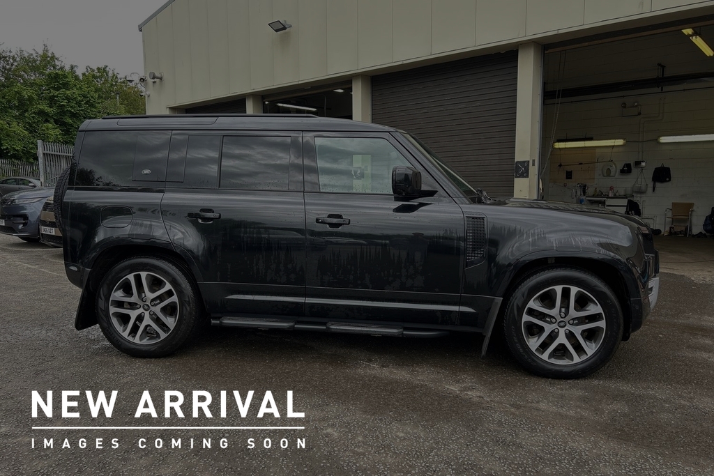 Land Rover Defender 110 D250 Xs Edition Black #4