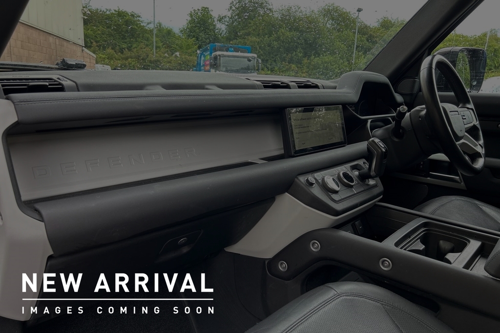 Land Rover Defender 110 D250 Xs Edition Black #2