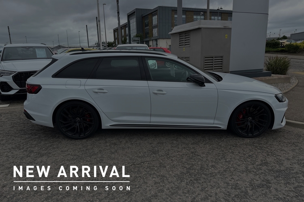 Audi RS4 Avant Rs 4 Avant Carbon Black 450 Ps Tiptronic White #4