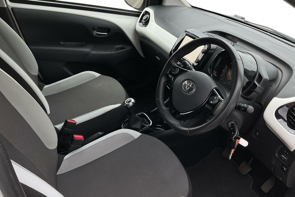 Toyota Aygo Vvt-i X-plore White #7