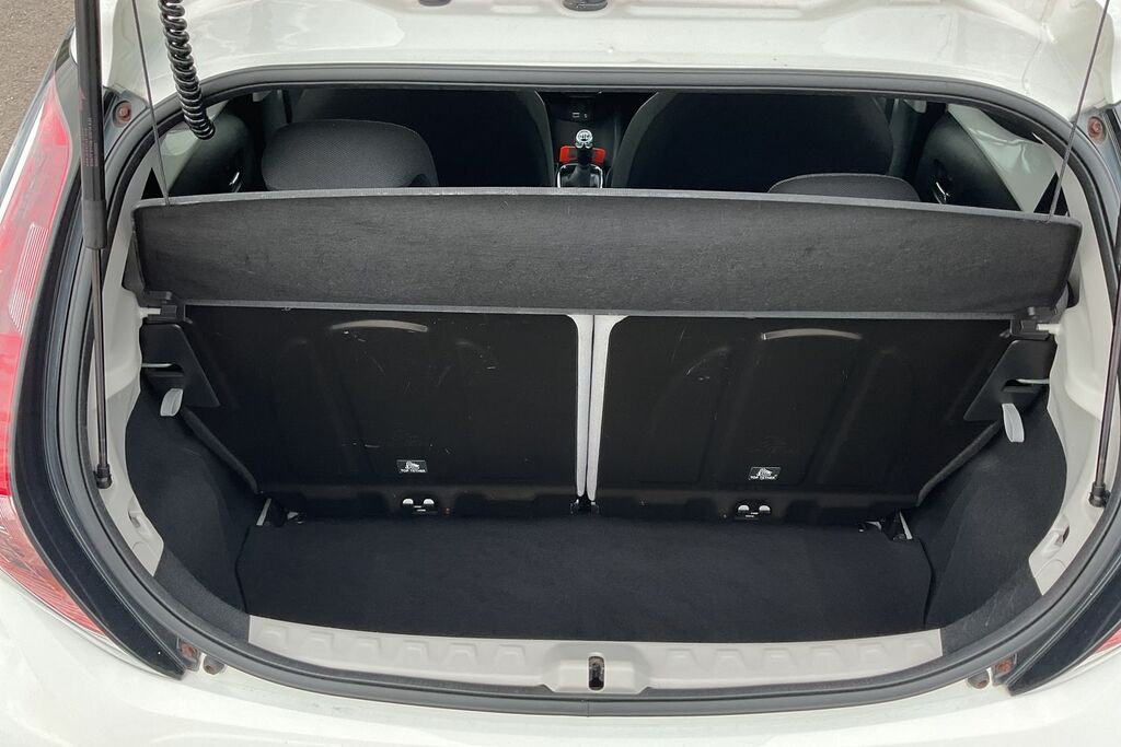 Toyota Aygo Vvt-i X-plore White #16