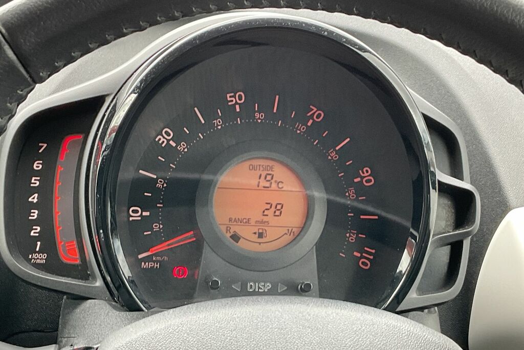 Toyota Aygo Vvt-i X-plore White #10