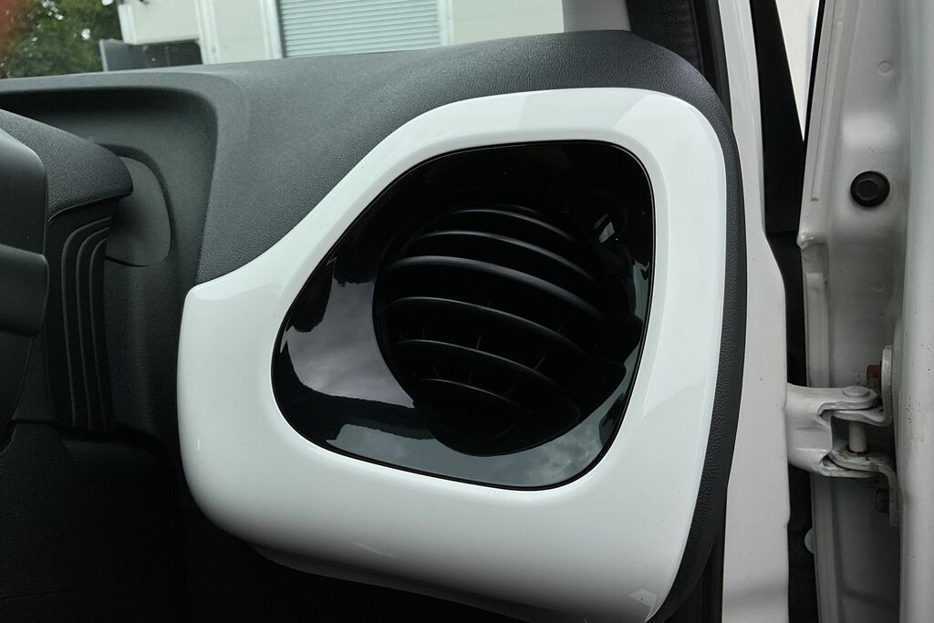 Toyota Aygo Vvt-i X-plore White #26