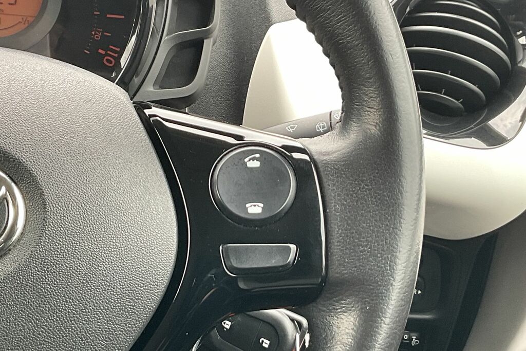 Toyota Aygo Vvt-i X-plore White #9