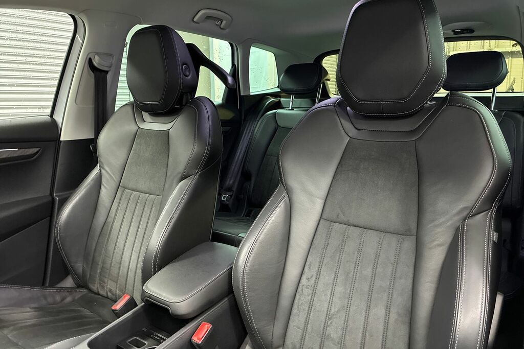 Skoda Karoq Suv 1.5 Tsi 150Ps Sportline Act Dsg Black #16