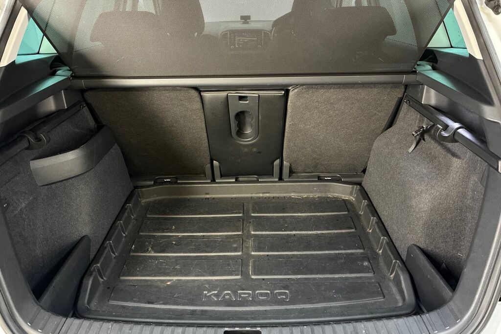 Skoda Karoq Suv 1.5 Tsi 150Ps Sportline Act Dsg Black #11