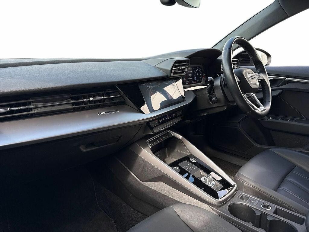Audi A3 Sport 35 Tfsi 150 Ps S Tronic SY23ZVE Black #2