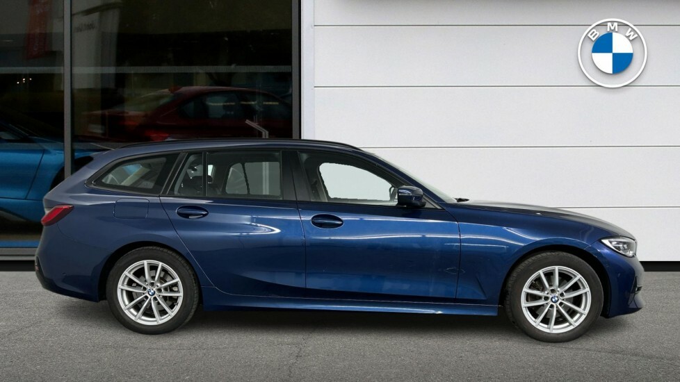 BMW 3 Series 320I Se Touring SV70UXP Blue #3
