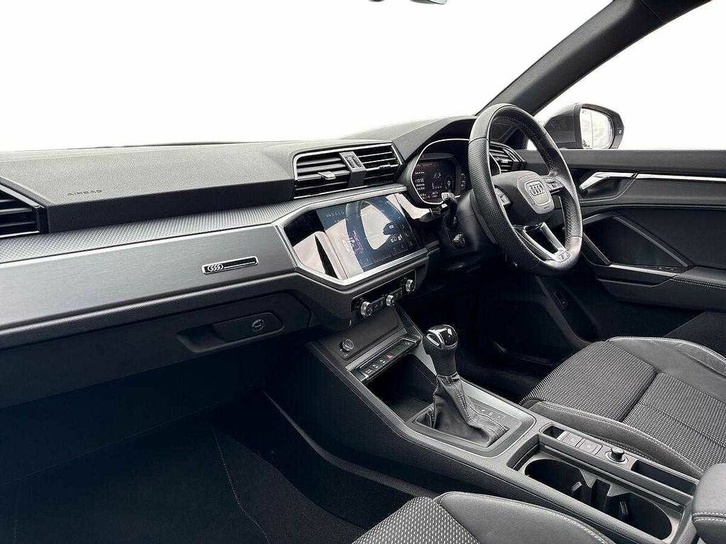 Audi Q3 S Line 35 Tfsi 150 Ps S Tronic SY22KZZ Grey #2