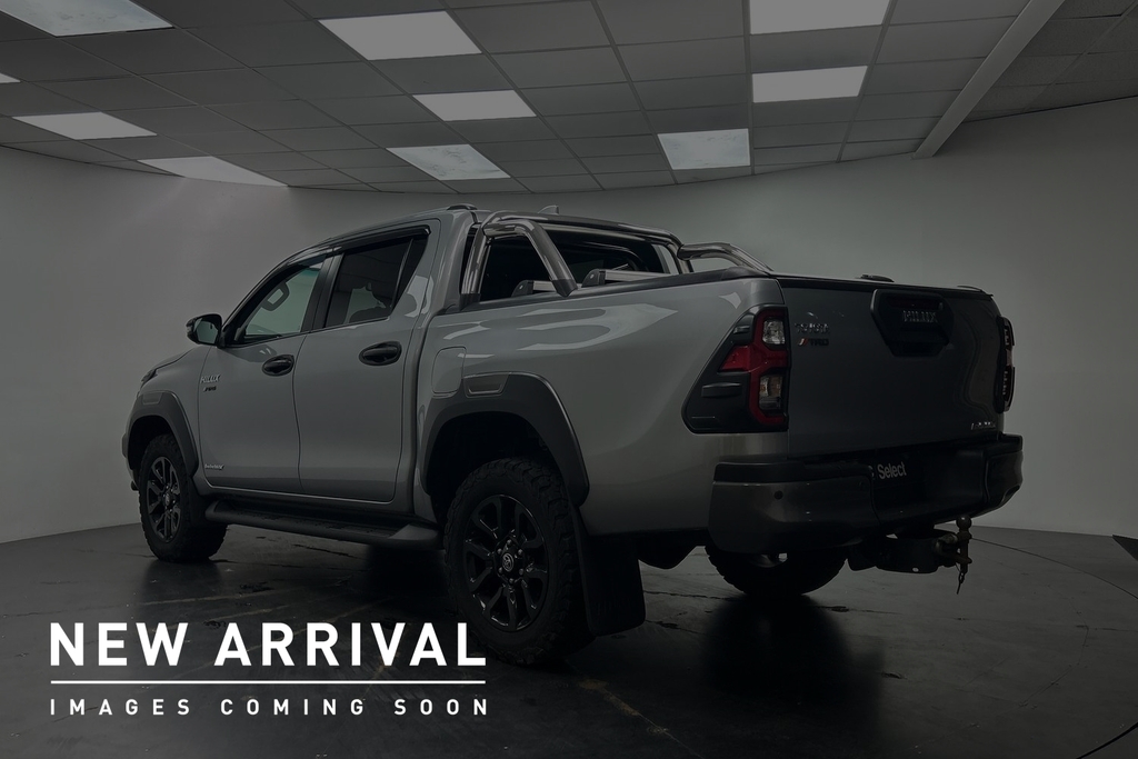 Toyota HILUX 2.8 D-4d Invincible X 4Wd Euro 6 Ss Silver #3