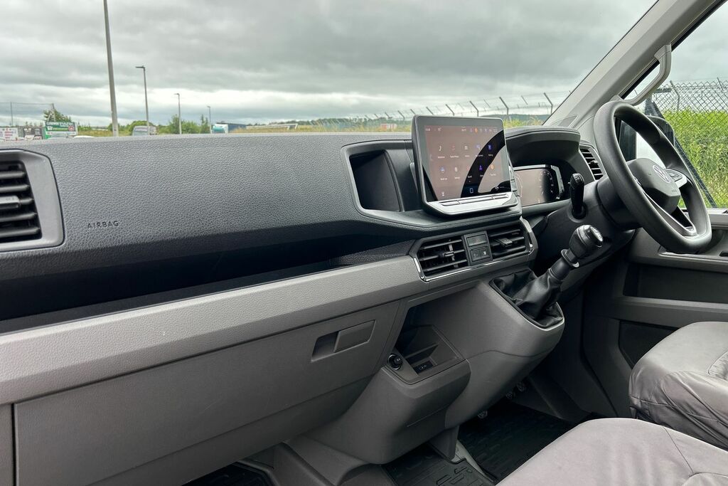 Volkswagen Crafter 2.0 Tdi 140Ps Commerce High Roof Van White #2