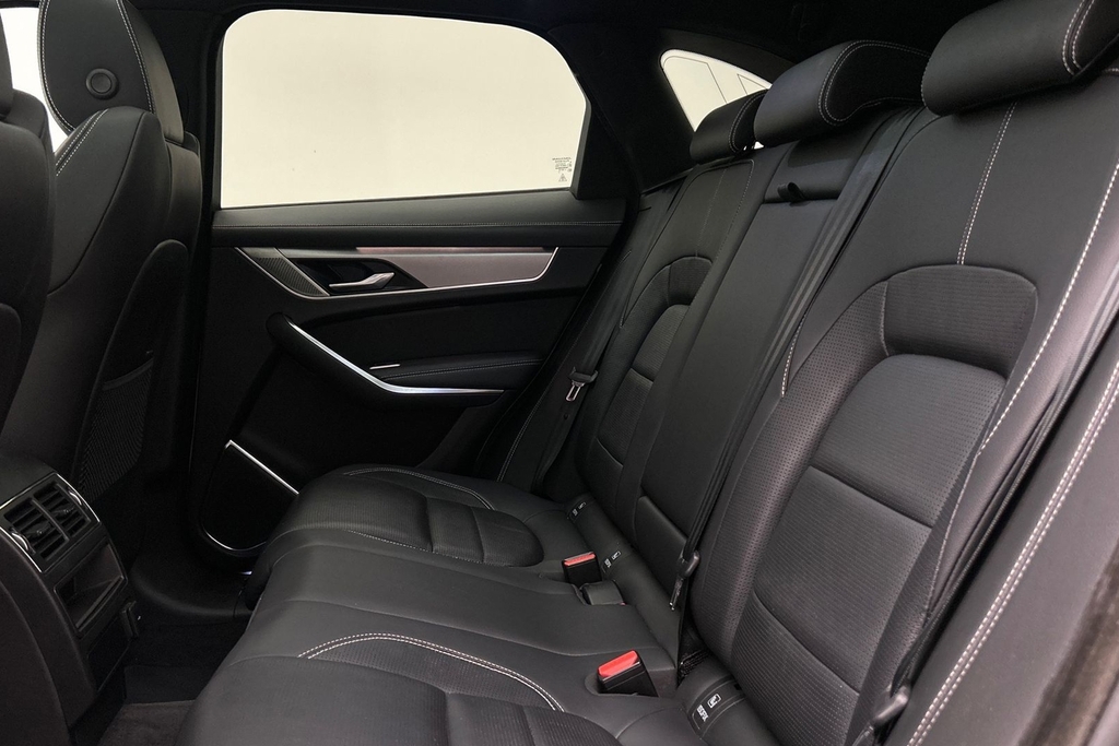 Jaguar F-Pace D200 R-dynamic Se Black MV73XVG White #4
