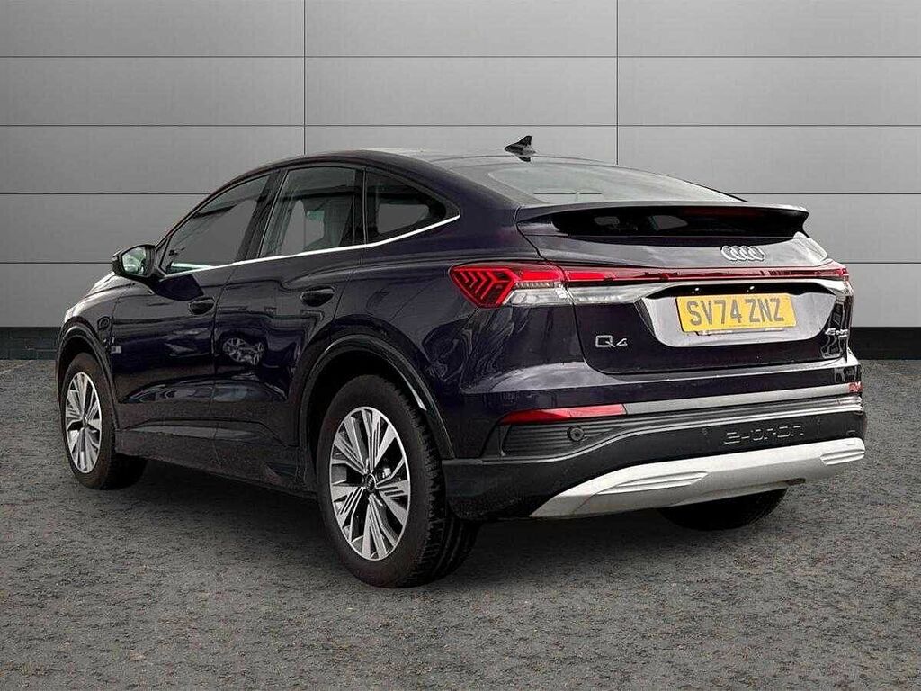 Audi Q4 E Tron Sport 45 Quattro 210,00 Kw SV74ZNZ #3