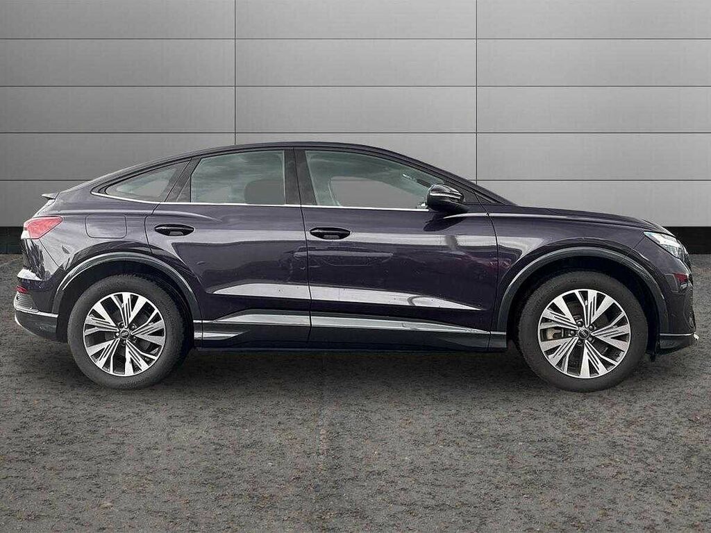 Audi Q4 E Tron Sport 45 Quattro 210,00 Kw SV74ZNZ #4