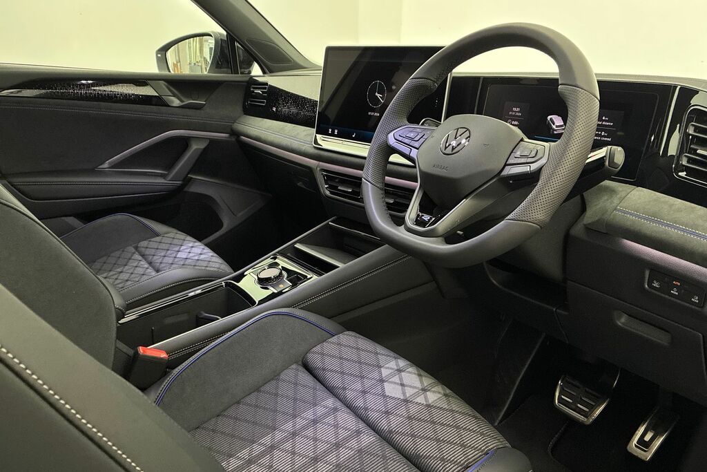 Volkswagen Tiguan 1.5 Etsi 150 Black Edition Dsg White #6