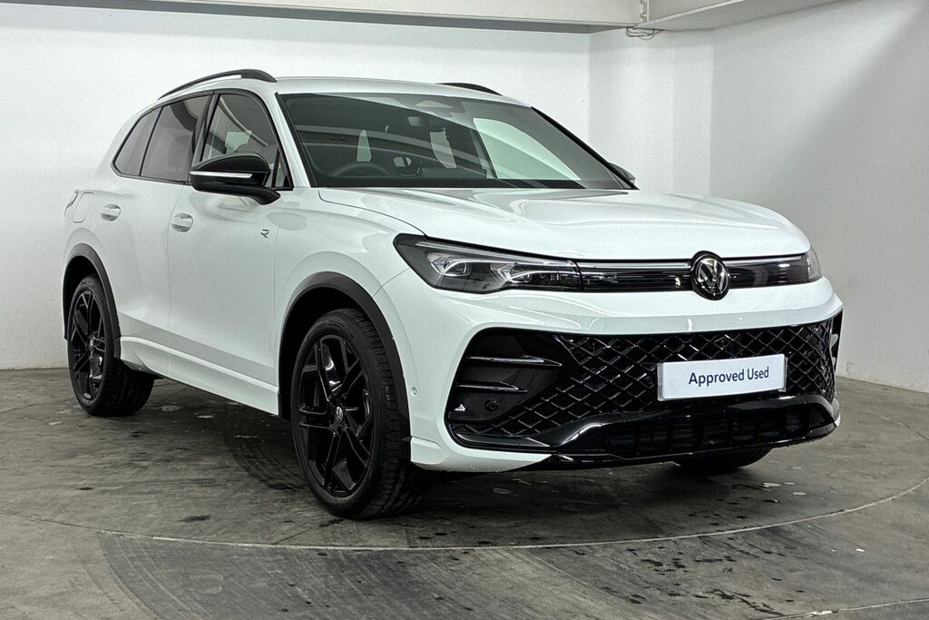 Volkswagen Tiguan 1.5 Etsi 150 Black Edition Dsg White