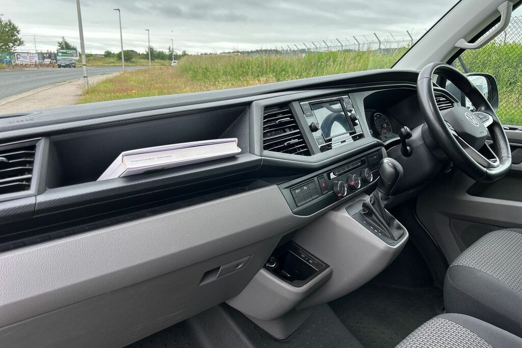 Volkswagen Transporter 2.0 Tdi 150 Highline Kombi Van Dsg Grey #2