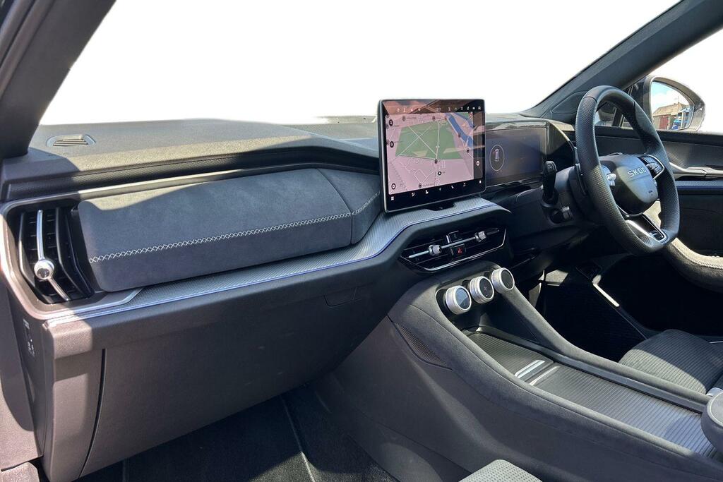 Skoda Kodiaq 1.5 Tsi Iv 204 Sportline Dsg Black #2