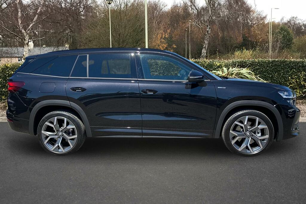 Skoda Kodiaq 1.5 Tsi Iv 204 Sportline Dsg Black #4