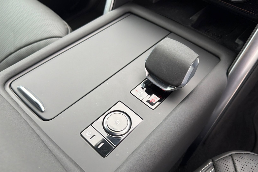 Land Rover Discovery Commercial Dynamic Hse Black #13