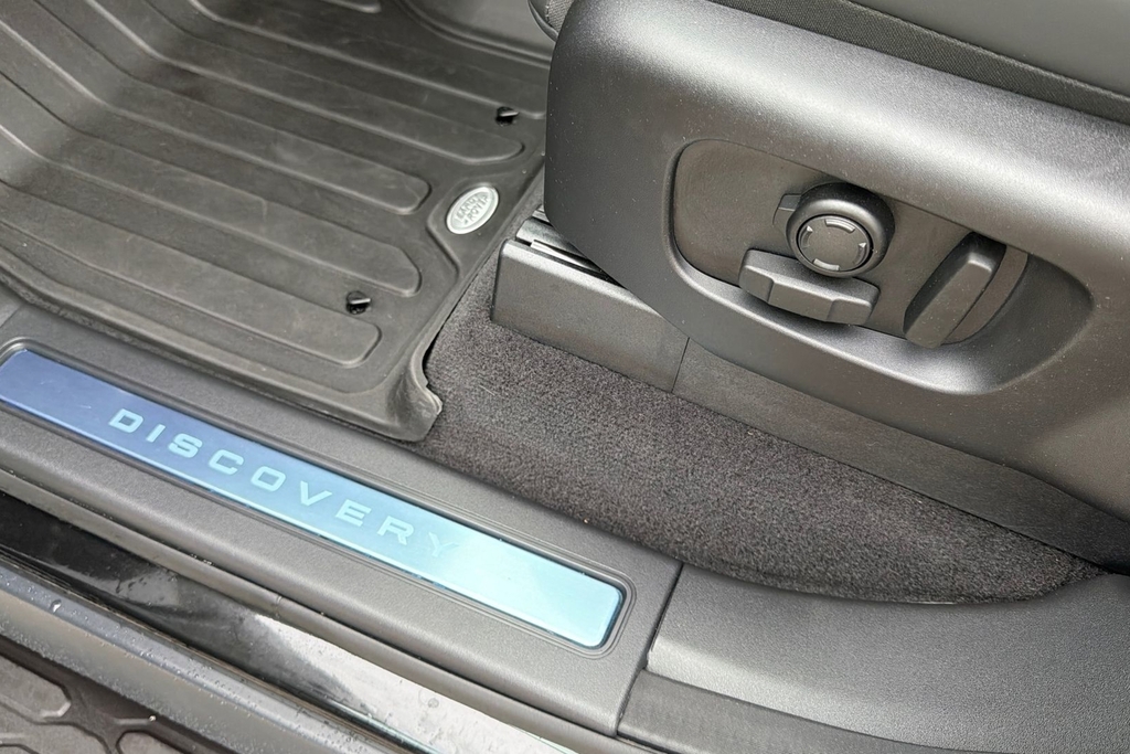 Land Rover Discovery Commercial Dynamic Hse Black #20