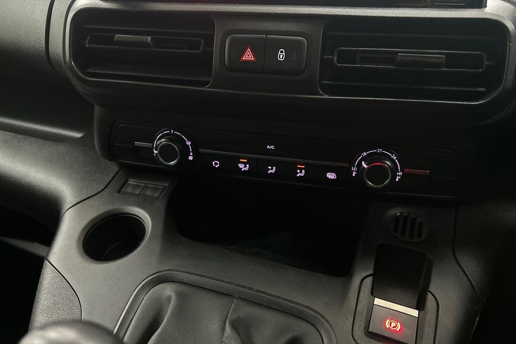 Citroen Berlingo 1.5 Bluehdi Flair M Mpv Eat Euro 6 Ss Green #18