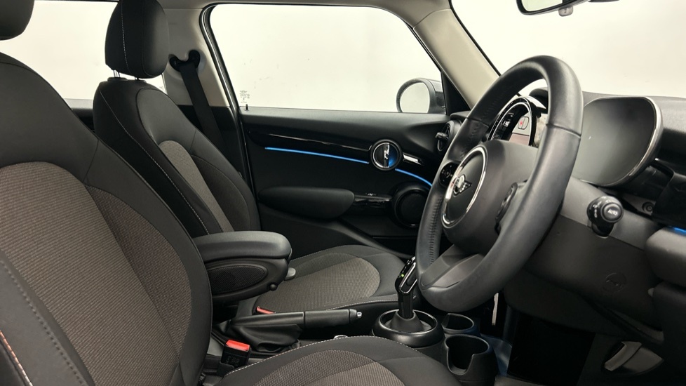 Mini Hatch 1.4 One  #11