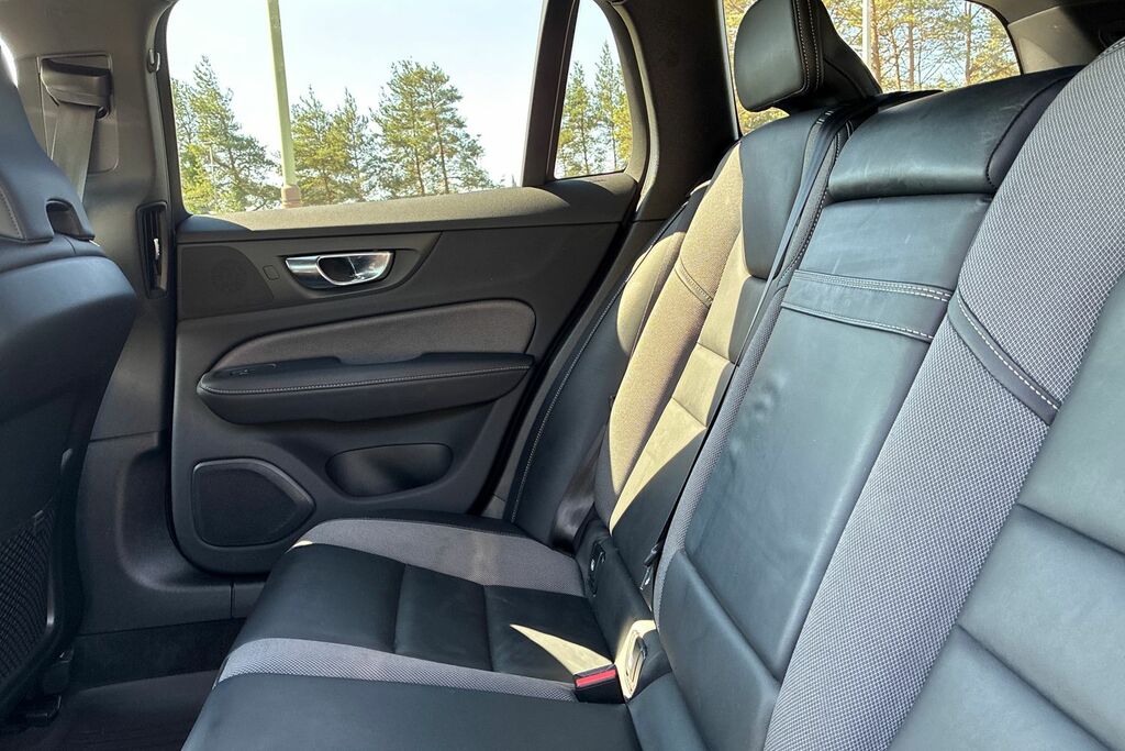 Volvo V60 Sportswagon 2.0 T6 Recharge Phev R Design Awd Grey #16