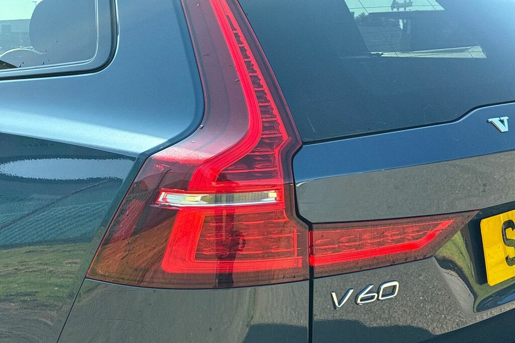 Volvo V60 Sportswagon 2.0 T6 Recharge Phev R Design Awd Grey #19
