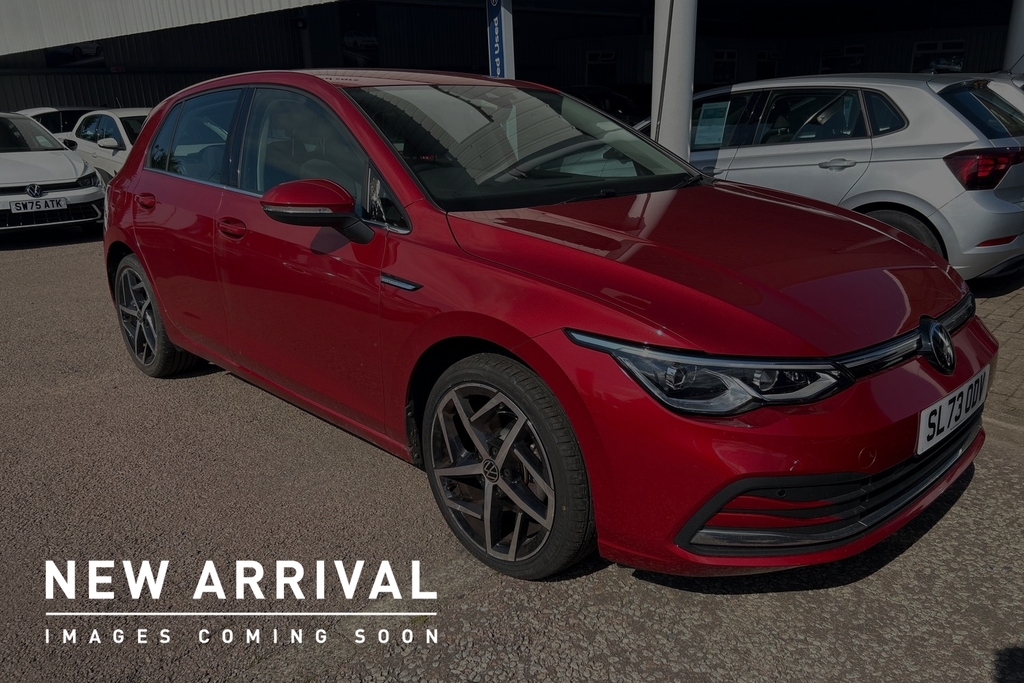 Volkswagen Golf 1.5 Etsi 150 Style Dsg Red