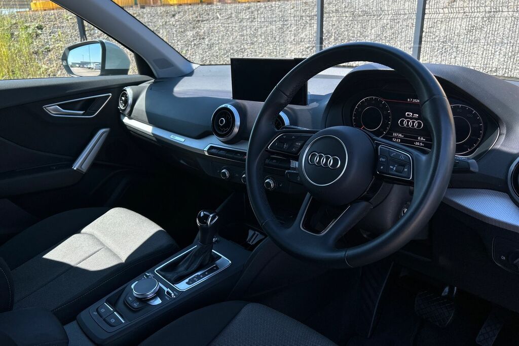 Audi Q2 Sport 35 Tfsi 150 Ps S Tronic Grey #6