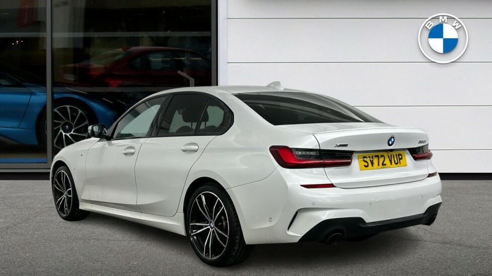 BMW 3 Series 320I Xdrive M Sport Saloon SV72VUP White #2