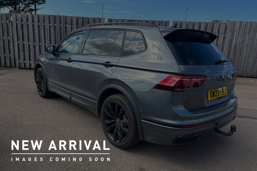 Volkswagen Tiguan Allspace 2.0 Tsi 4Motion R-line Dsg Black #3