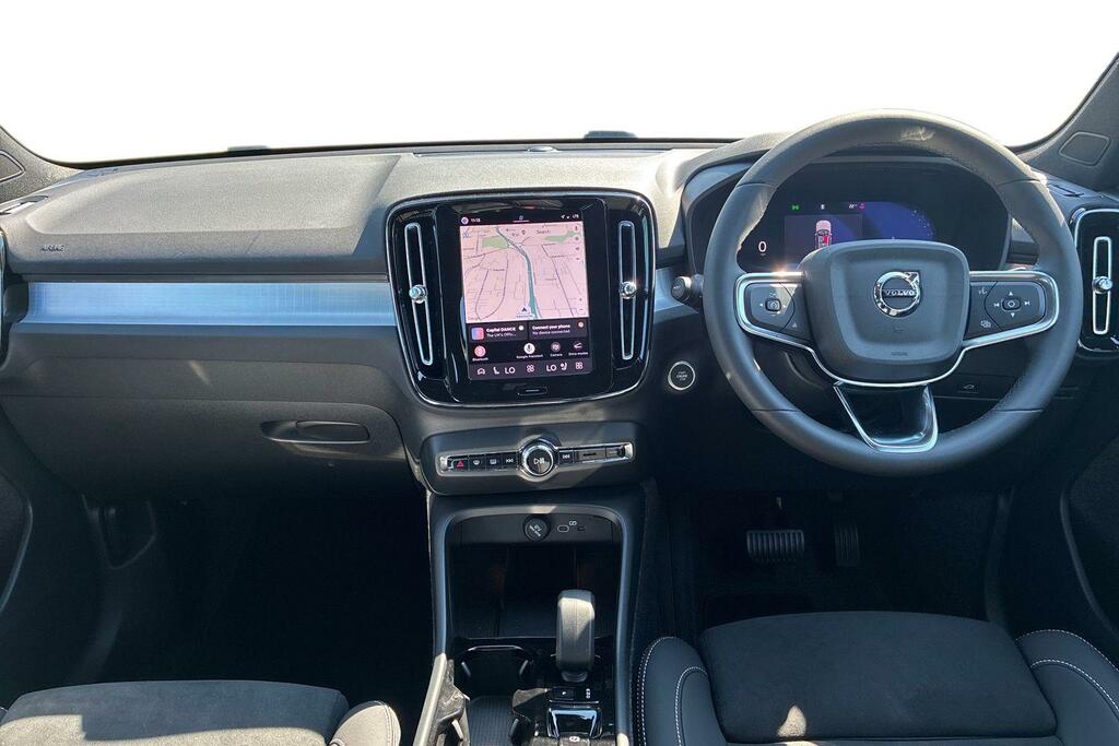 Volvo XC40 Plus, B3 Mild Hybrid, Dark ST26APK Silver #6