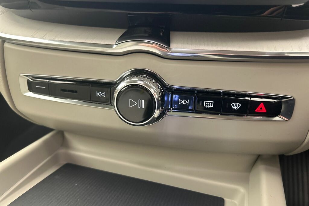 Volvo XC60 Ultra, T8 Awd Plug-in Hybrid, Dar Black #14