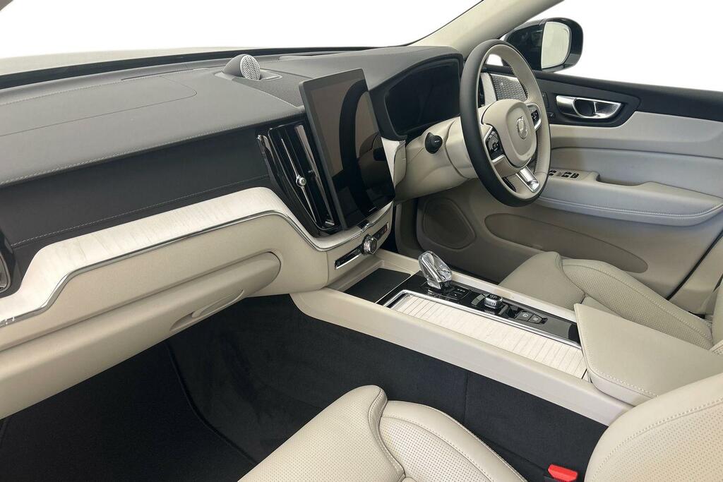 Volvo XC60 Ultra, T8 Awd Plug-in Hybrid, Dar Blue #2