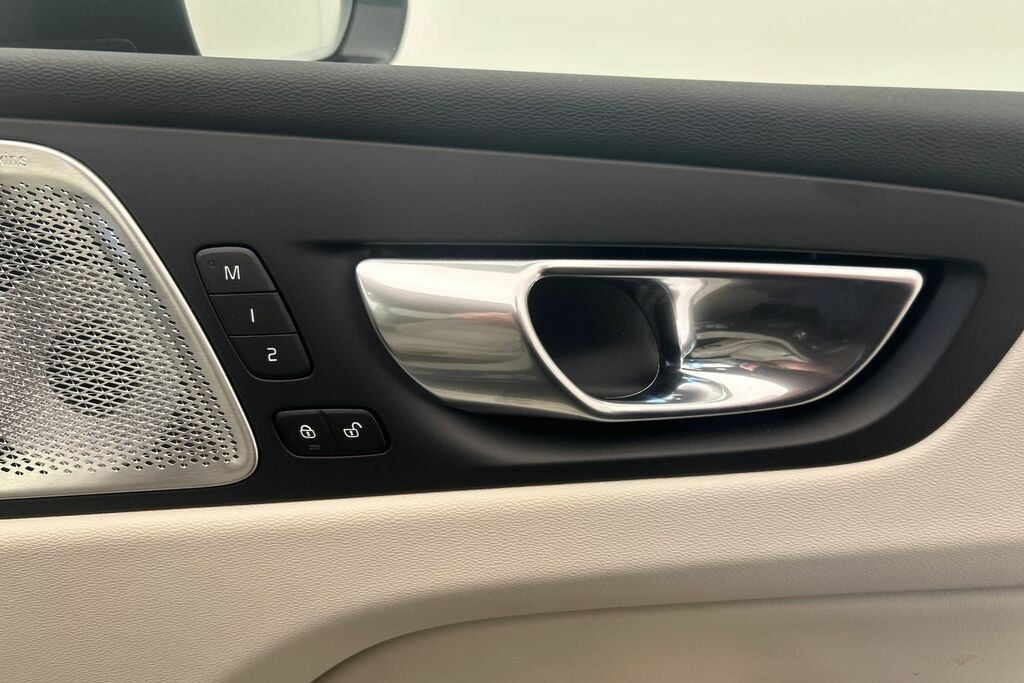 Volvo XC60 Ultra, T8 Awd Plug-in Hybrid, Dar Black #27