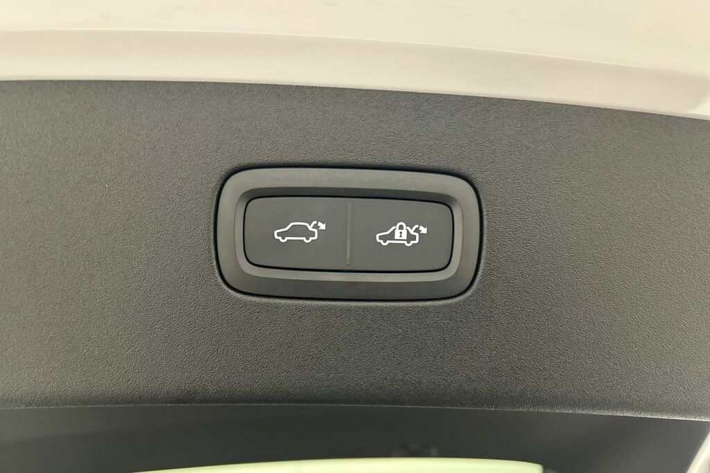 Volvo ES90 Single Motor Extended Range 329Bhp Ultra - Fron White #22