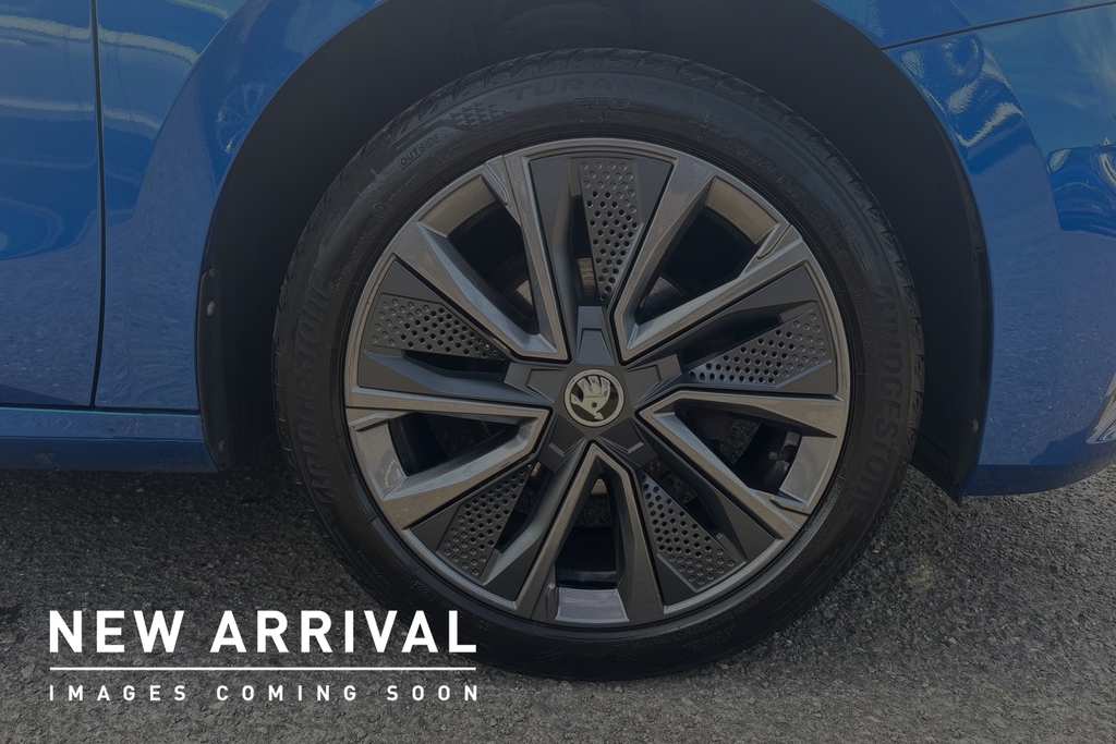 Skoda Fabia 1.0 Tsi Colour Edition Blue #4