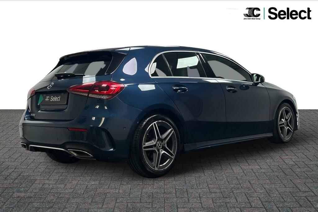 Mercedes-Benz A Class 1.3 A180 Amg Line Executive 7G-dct Euro 6 Ss Blue #2