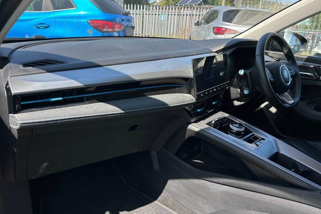 MG MG5 61.1Kwh Trophy Long Range Black #6