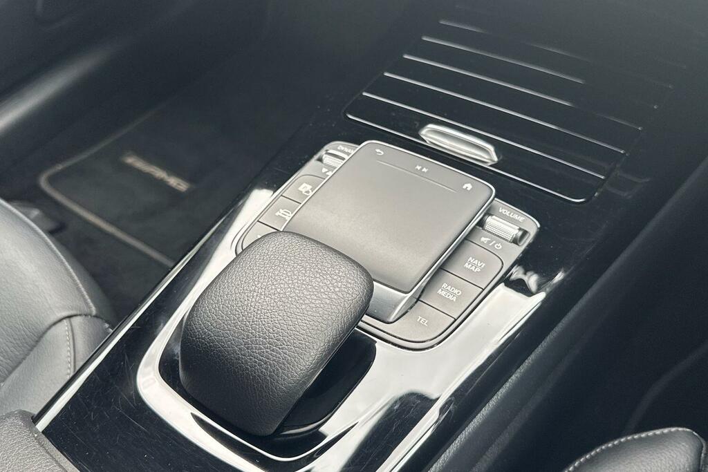 Mercedes-Benz CLA Class Mercedes-benz Cla Amg Shooting Brake Cla 35 Premiu White #19
