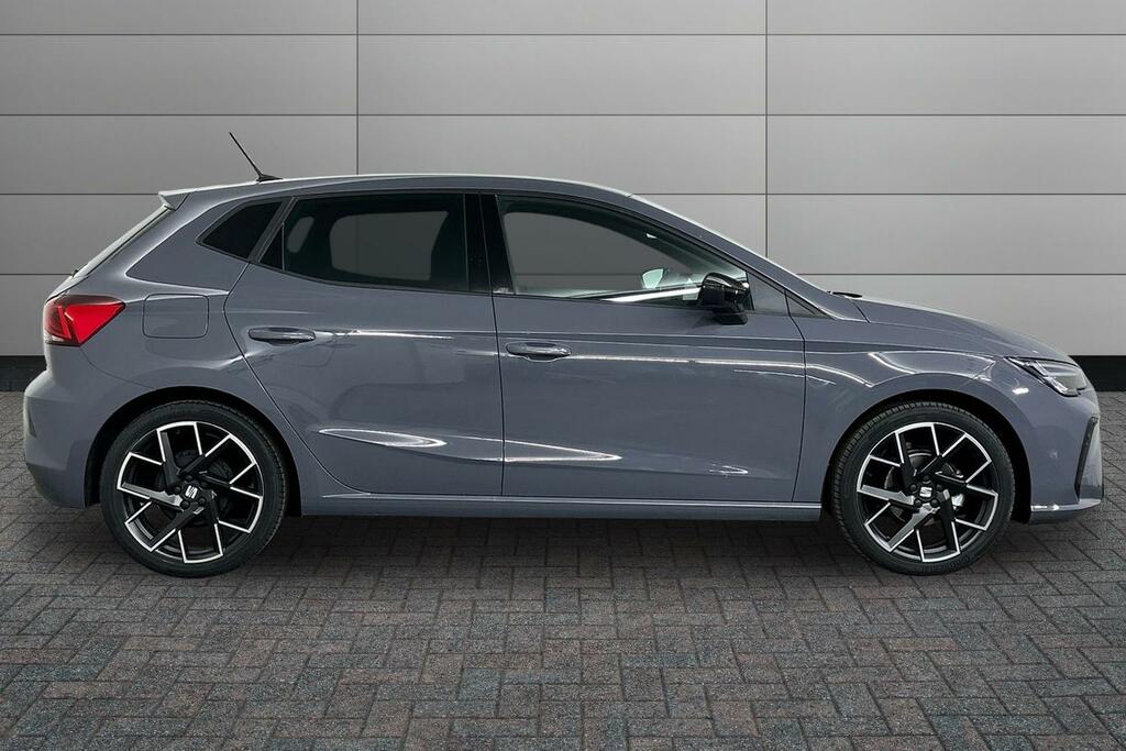 Seat Ibiza 1.0 Tsi 95 Fr Sport Grey #4