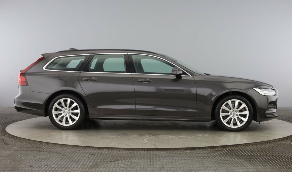 Volvo V90 Momentum, B4 Mild Hybrid Grey #2