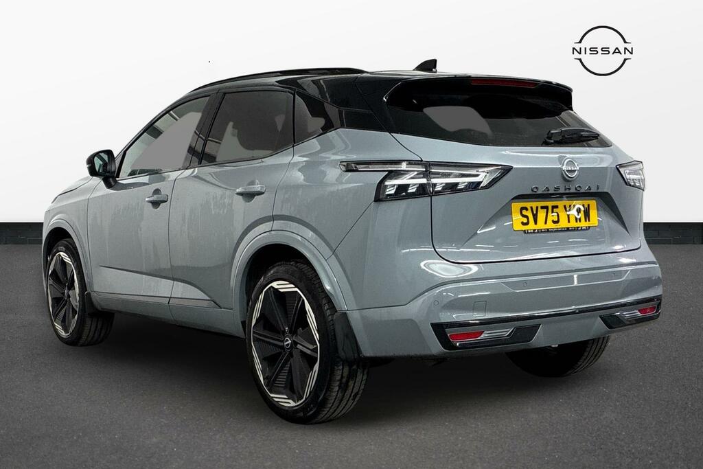 Nissan Qashqai 1.3 Dig-t Mhev N-design Suv Hybrid Manu SV75YWW Grey #2