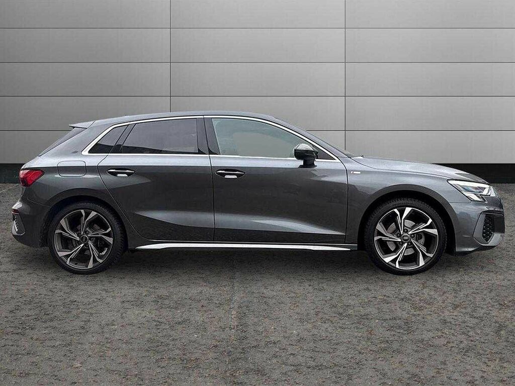 Audi A3 S Line 35 Tfsi 150 Ps S Tronic SW73VJG Grey #4