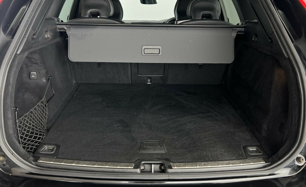 Volvo XC60 R-design, B4 Awd Mild Hybrid Black #5