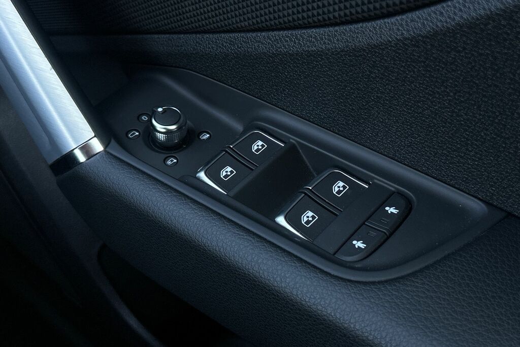 Audi Q2 #25