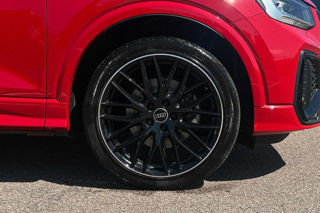 Audi Q2 #5