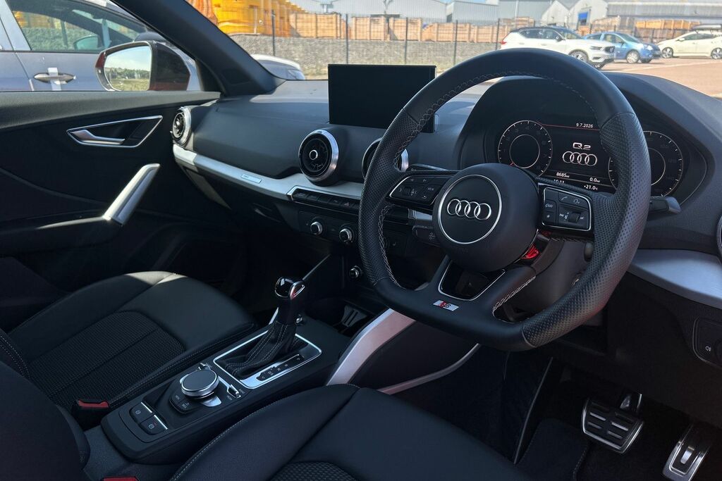 Audi Q2 #6